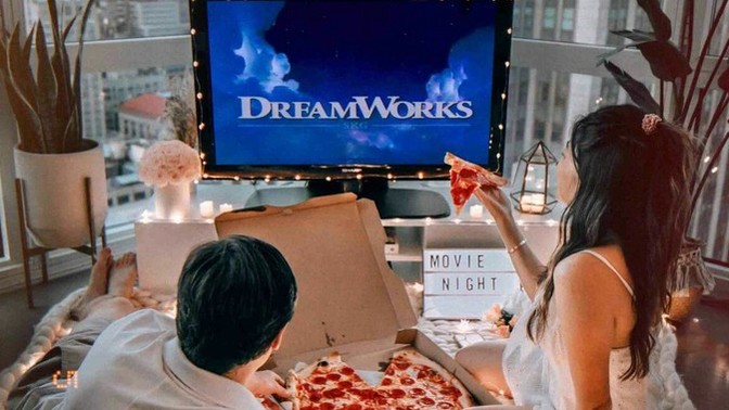 Yılbaşı gecesi pizza yemek abes mi olur?