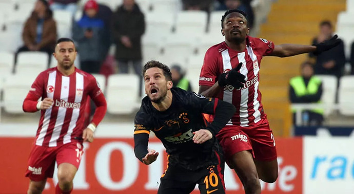 Sivassporu evinde 2-1 mağlup eden Galatasaray liderliğini korumaya devam ediyor! Maçı nasıl buldunuz?