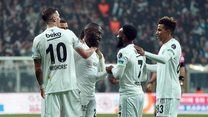 Beşiktaş - Adana Demirspor'u 1-0 yenerek şampiyonluk yarışında kalabilmek için çok kritik bir galibiyet aldı! Maçı nasıl buldunuz?