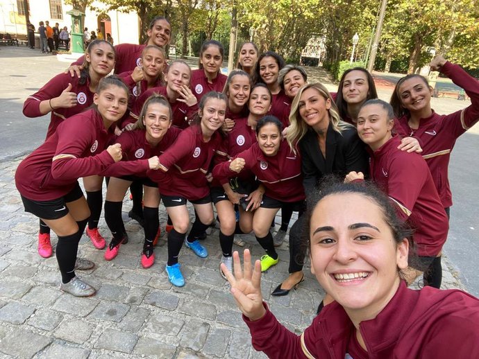Turkcell kadınlar futbol ligi  şampiyonu kim olur?