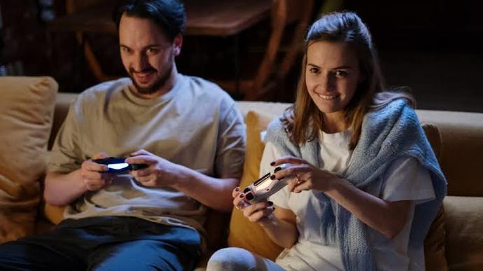 Gamer sevgiliyle ömür geçer mi sizce?