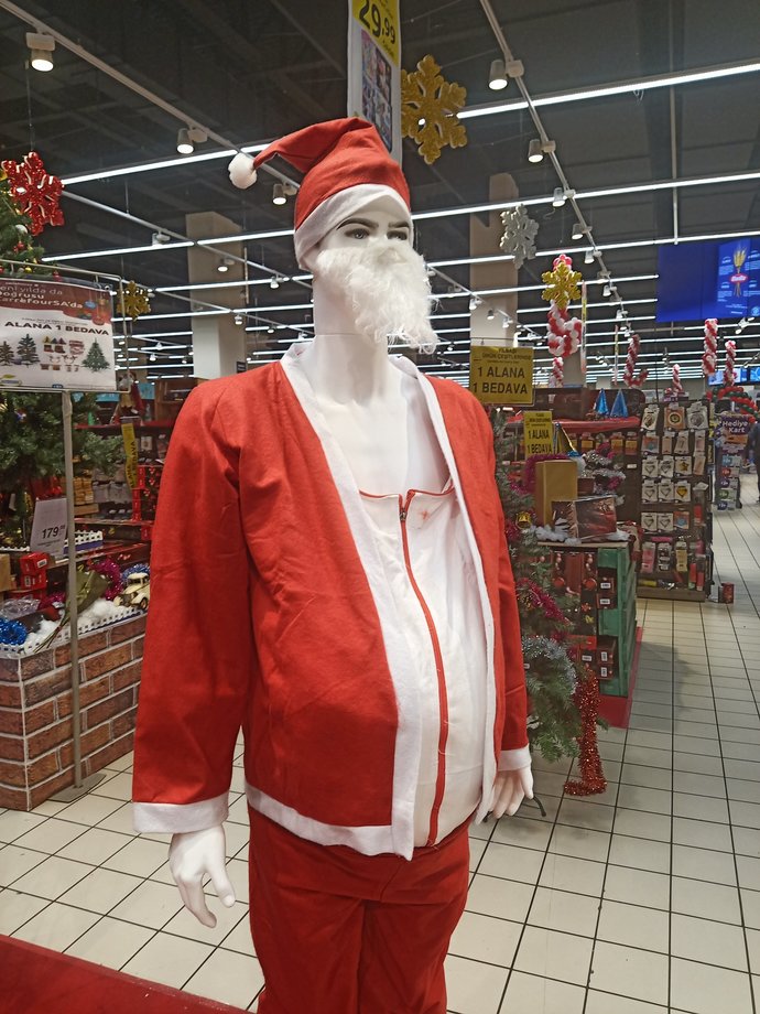 Avmlerde mi noel babaları yakışıklı buluyor musun?