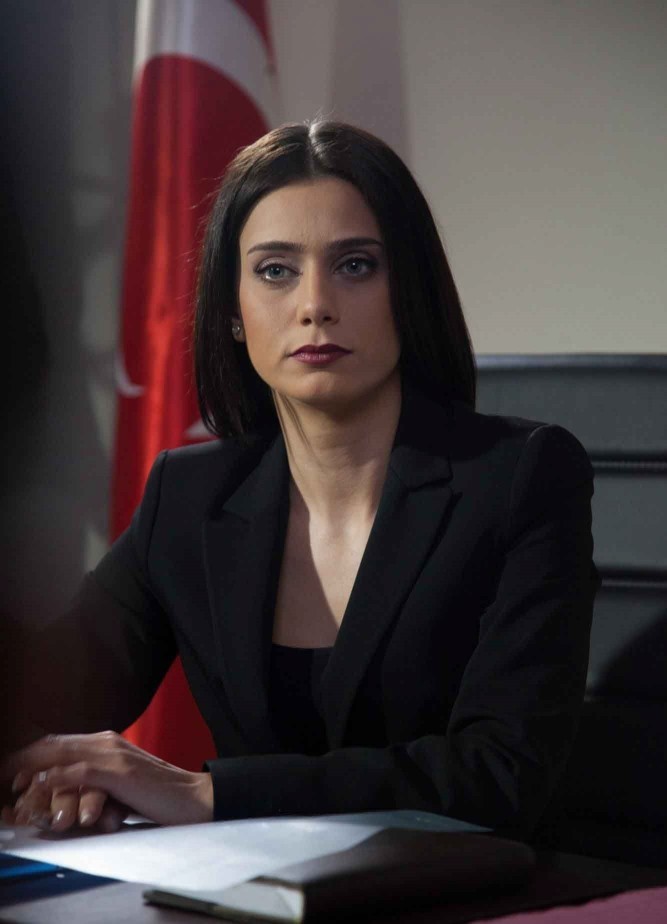 Çiğdem Batur güzel mi?