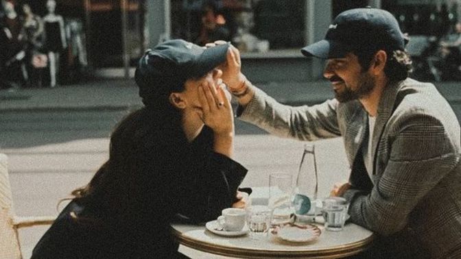 Aşka dair umudumu yitirmiştim ama tekrar aşık olmak istiyorum. Sizce de sevgi insana iyi gelmiyor mu?