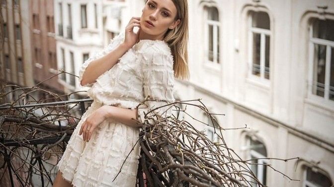 Gizem Karaca güzel mi?