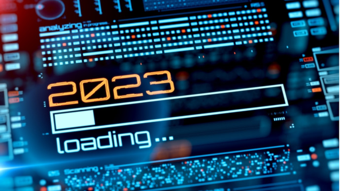2022'nin 2023'e köprü olduğu şu son saatlerde, sitede kimlerin yeni yılını kutlamak istersiniz?