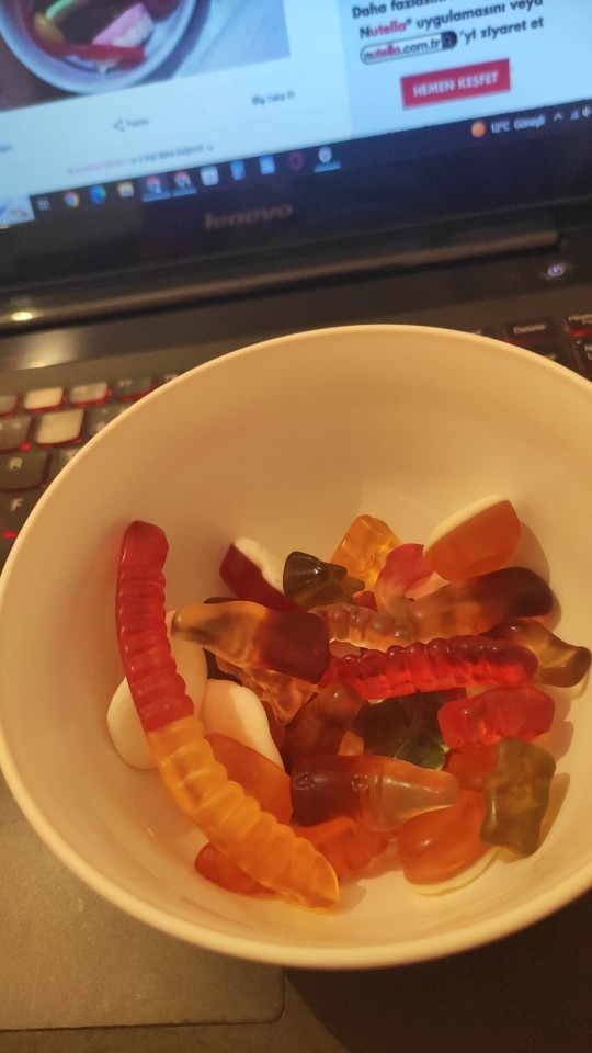 Kim jelibonu sever?
