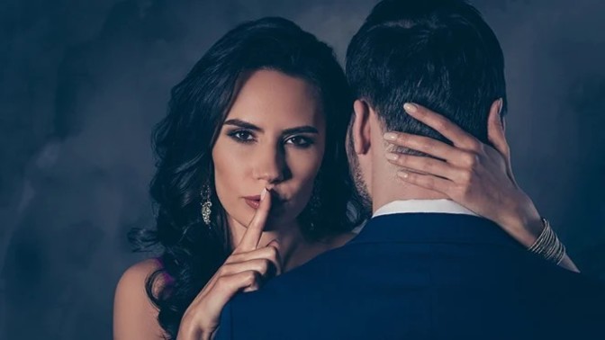 Evli kadınlar eşlerini, ondan daha iyisini buldukları zaman mı aldatır?