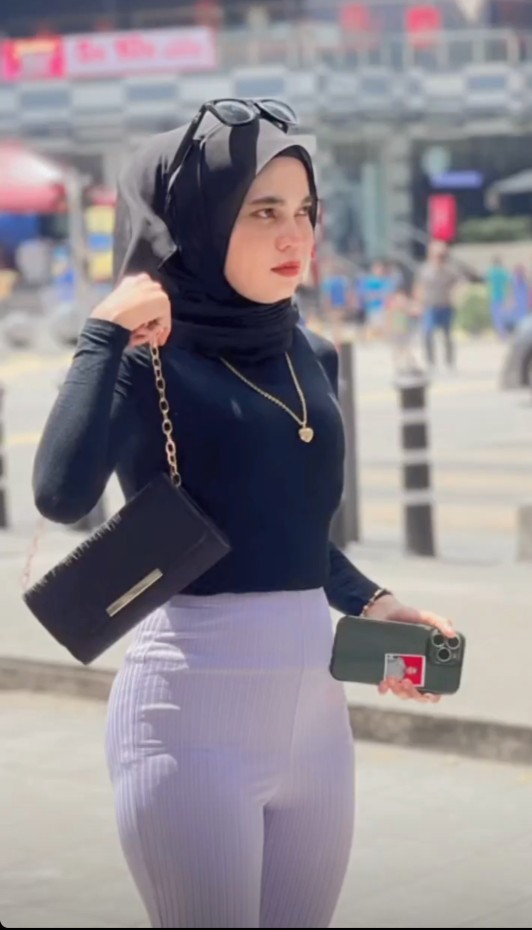 Hadi herkes telefonu daki son resimi atsın baklaim ne olucak?