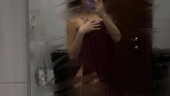 Nude atan partner çekici midir?