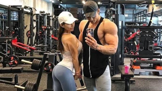 Spor salonu üyeliğimi uzatacağım. 3 ay 900 TL mi iyi, 12 ay 1900 TL mi?