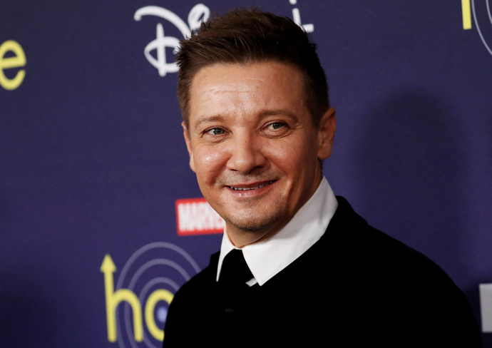 Jeremy Renner kar kürerken yaralandı, durumu kritik! Ne düşünüyorsunuz?