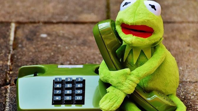Telefonuyla aşk yaşayan mısın, seviyeli bir ilişkisi olan mı?