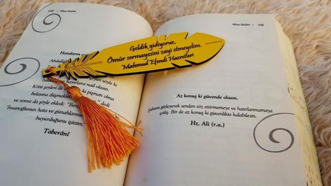 Kitap okurken ayraç mı kullanırsınız ya da  katlama mı yapıyorsunuz?