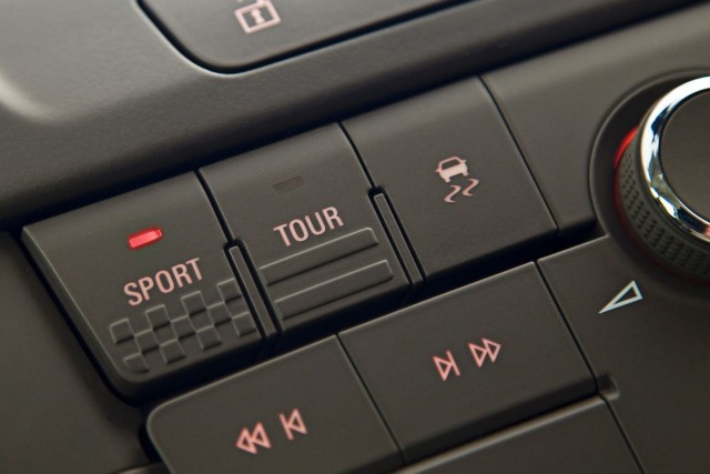Seat Leon FR yol tutuşu sizce nasıl?
