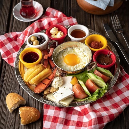 Gece yemeyi en çok sevdiğiniz yemek nedir?
