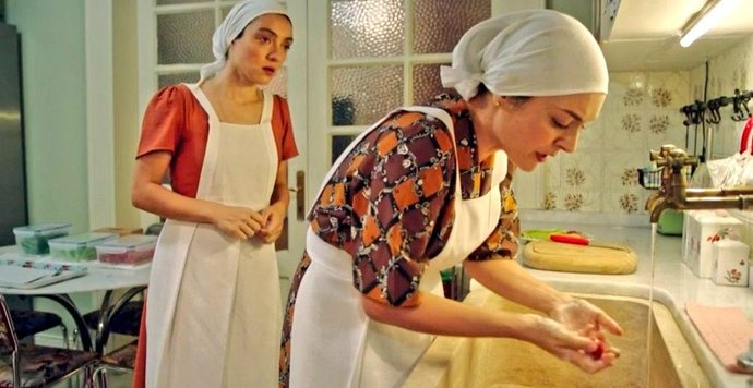 Ev temizliğini hangi kombinle ve kimle yaparsın?