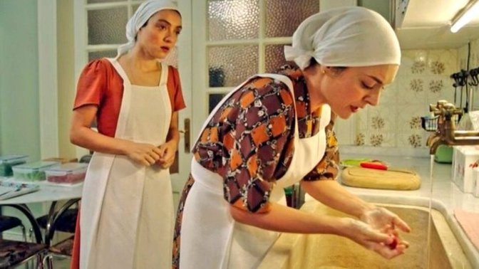 Ev temizliğini hangi kombinle ve kimle yaparsın?