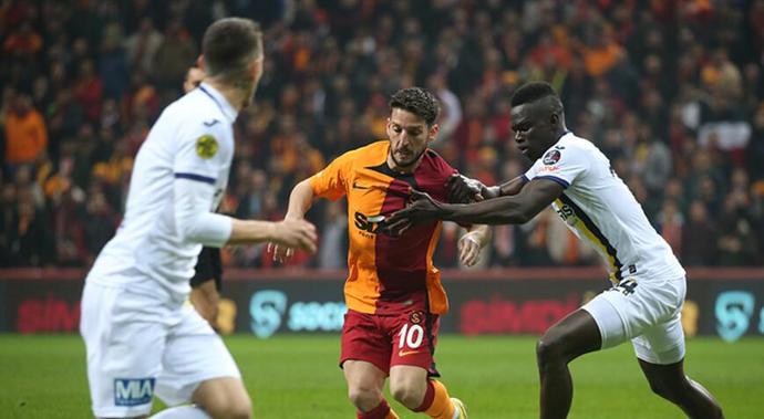 Galatasaray - Ankaragücünü 2-1 yenerek liderliğini devam ettirdi! Maçı nasıl buldunuz?
