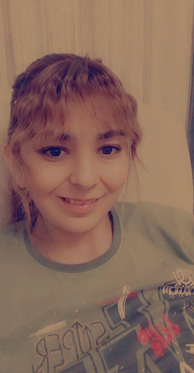 Düz kahkül mü daha iyi duruyor yoksa dağınık kahkül mü daha iyi duruyor?