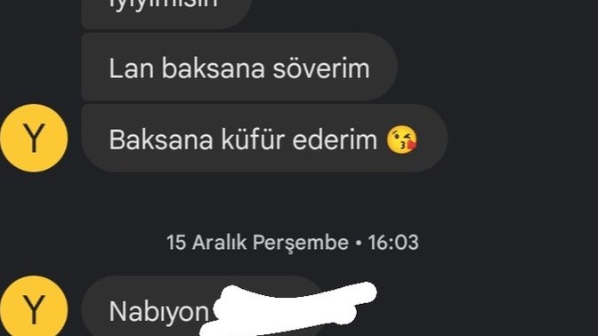 Bu kızın benimle derdi ne?