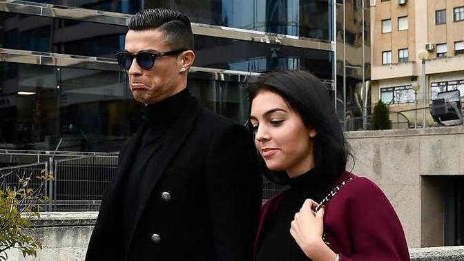 Ronaldo ve sevgilisi, Suudi Arabistan'daki "Evli olmayanlar beraber yaşayamaz" yasasından muaf tutulacakmış. Kararı nasıl buldunuz?