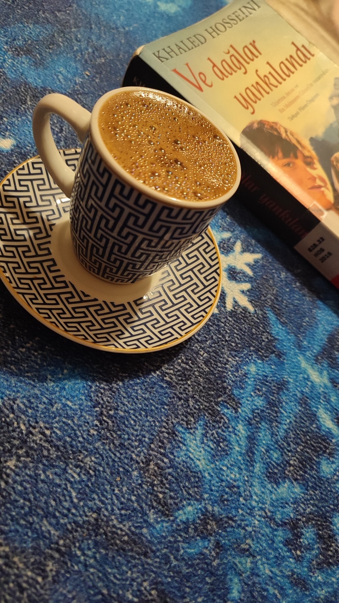 📖☕