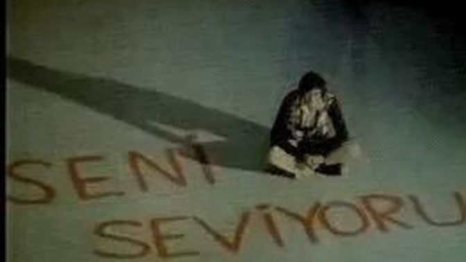 Sevgilin/eşin seni cumartesi günü terk etse, pazar sabahı ne yapıyor olursun?