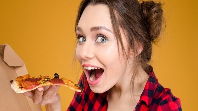 Kahvaltıda pizza yenir mi?