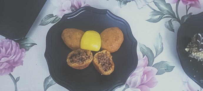 İçli köftenin kızartmasını mı seversin, haşlamasını mı seversin?