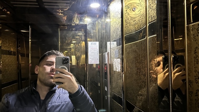 Herkes cafeye manitası ile gelmiş bir sap benim, neden sevgilim olmuyor çirkinim diye mi?