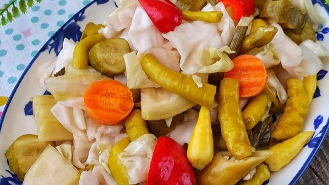 Turşu denince senin aklına hangi yemek geliyor?