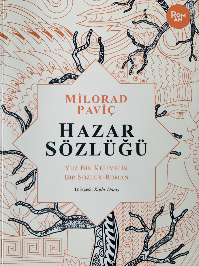 Kitap okumayı çok seviyorum.