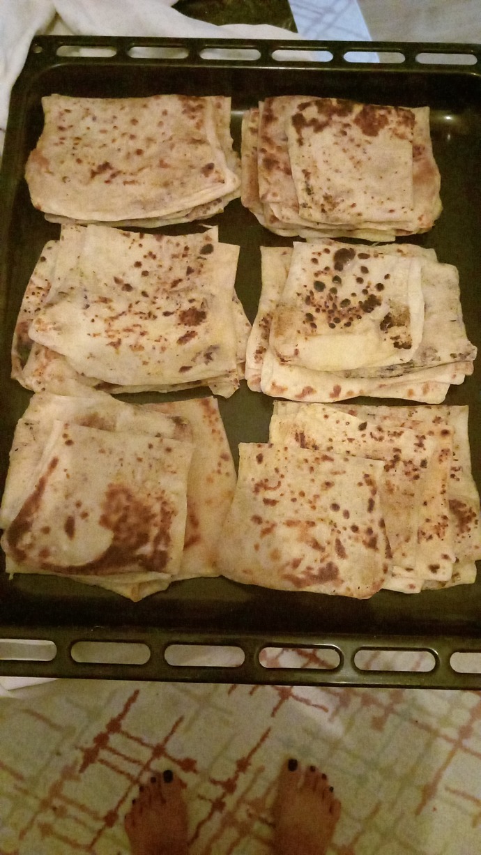 Vay anasını avradını sayın seyirciler çok yoruldum buz gibi bir kolaya hayir demem kolasini kapan gelsin gözleme sevmeyen var mi?