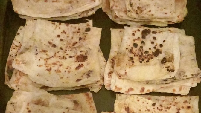 Vay anasını avradını sayın seyirciler çok yoruldum buz gibi bir kolaya hayir demem kolasini kapan gelsin gözleme sevmeyen var mi?