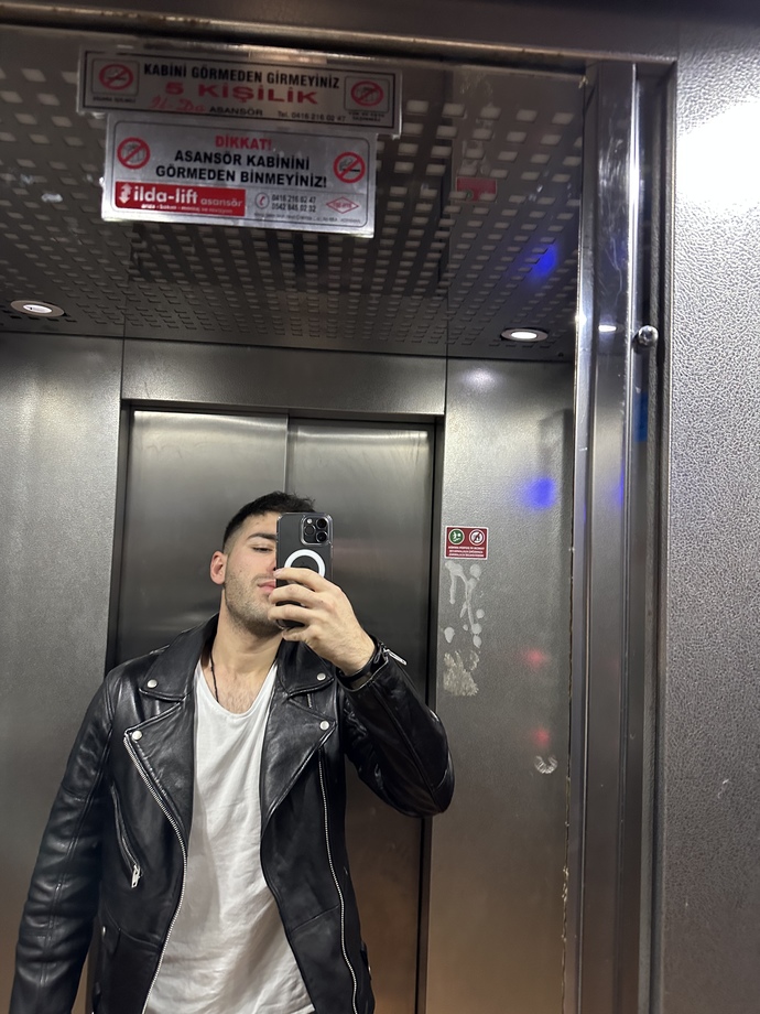 Telefonla çok vakit geçiriyorum 14 pro maxi satıp tuşlaya geçmeliyi miyim?