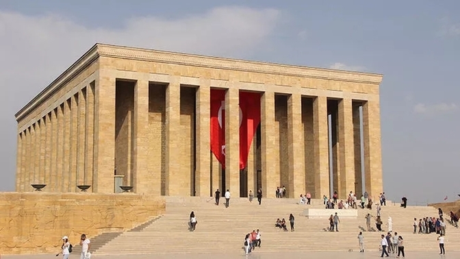 2022'de Anıtkabir'i 3 milyon 966 bin kişi ziyaret etti. Hiç Anıtkabir'e gittin mi?