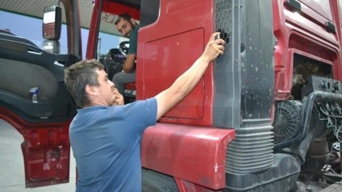 Arıza yapan aracını parfümle çalıştırdı! Sizce böyle bir şey mümkün olabilir mi?