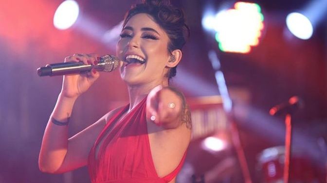 Sahne sırası sende, hangi şarkıyı söylersin?