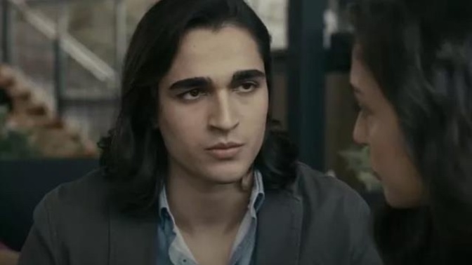 Saç stili gerçekten bir erkeğin makyajı mıdır?