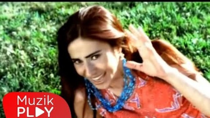 Sosyal medya üzerinden sevgiliye vb. kişilere yapılan göndermeleri doğru buluyor musunuz?