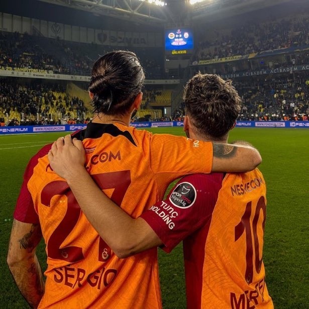 Fenerbahçe 0-3 Galatasaray derbisi derbi tarihine geçen bir maç oldu mu sizce?