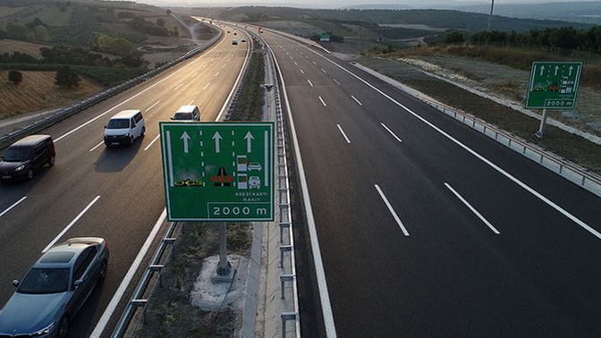 Cumhurbaşkanı, "Bir müjde vermek istiyorum, otoyol ve köprü ücretlerine 2023 yılında zam yok" demiş. Ücretleri nasıl buluyorsunuz?