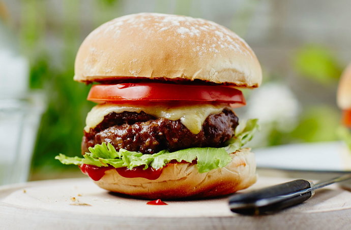 Evde hamburger yapmanın maliyeti daha mı fazla?