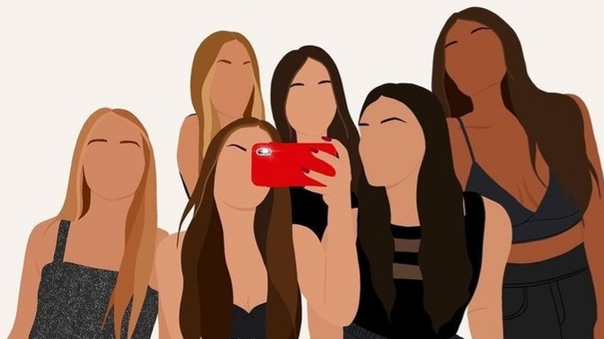 😍Arkadaşlarınla selfie çekinmeyi sever misin🤔😅?
