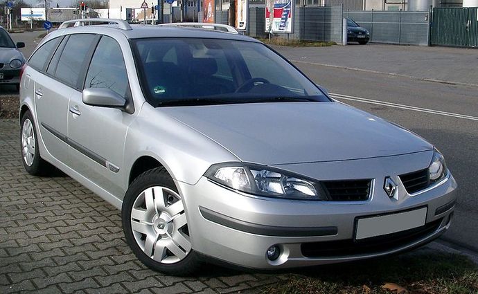Vectra c mi? Laguna 2 mi? hangisinin tasarımı daha karizma sizce?