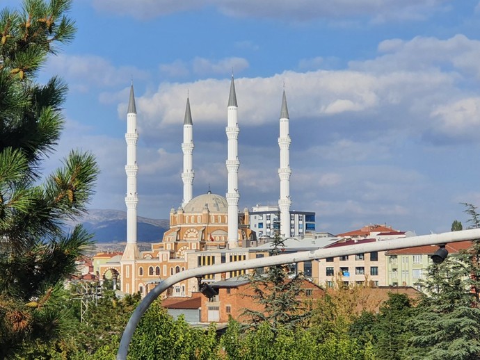 Memleketinizi bir kelimeyle anlatsanız ne derdiniz?