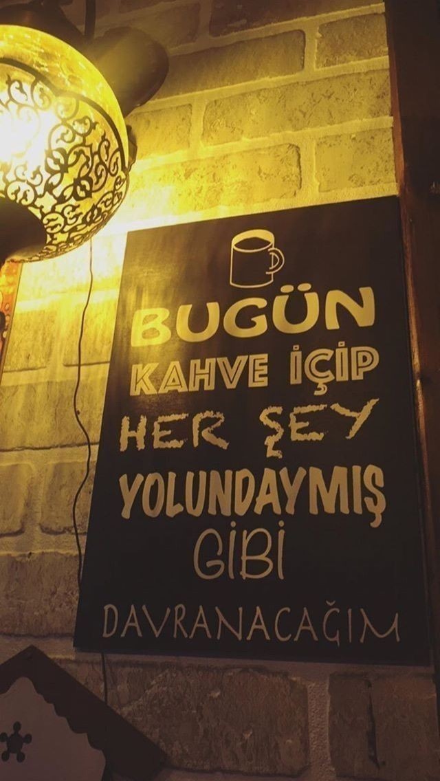 Hiçbir şey yolunda gitmediğinde bile, her şey yolundaymış gibi davrananlardan mısınız?