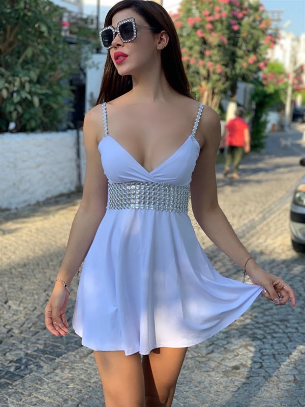 Eşinizin mini etekli olması hoşunuza gider mi?