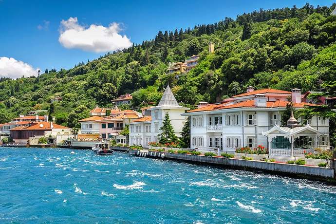 Kızlar, İstanbul un sonbahar ve kış mevsimlerinde en çok gittiğiniz yeri neresi?